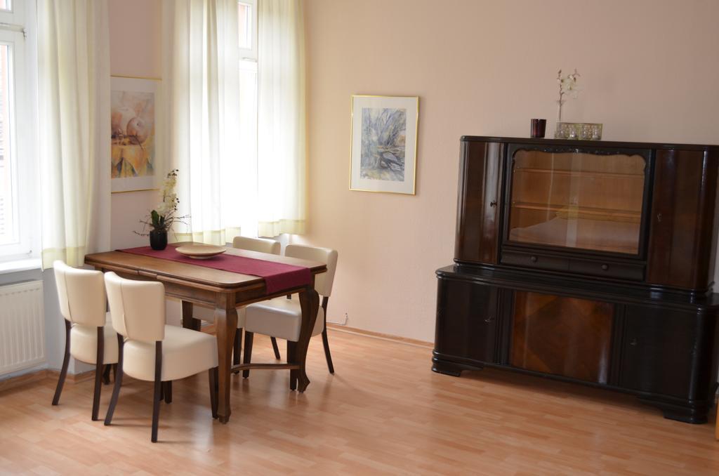 Ferienwohnung Barfly Traben-Trarbach Exteriör bild